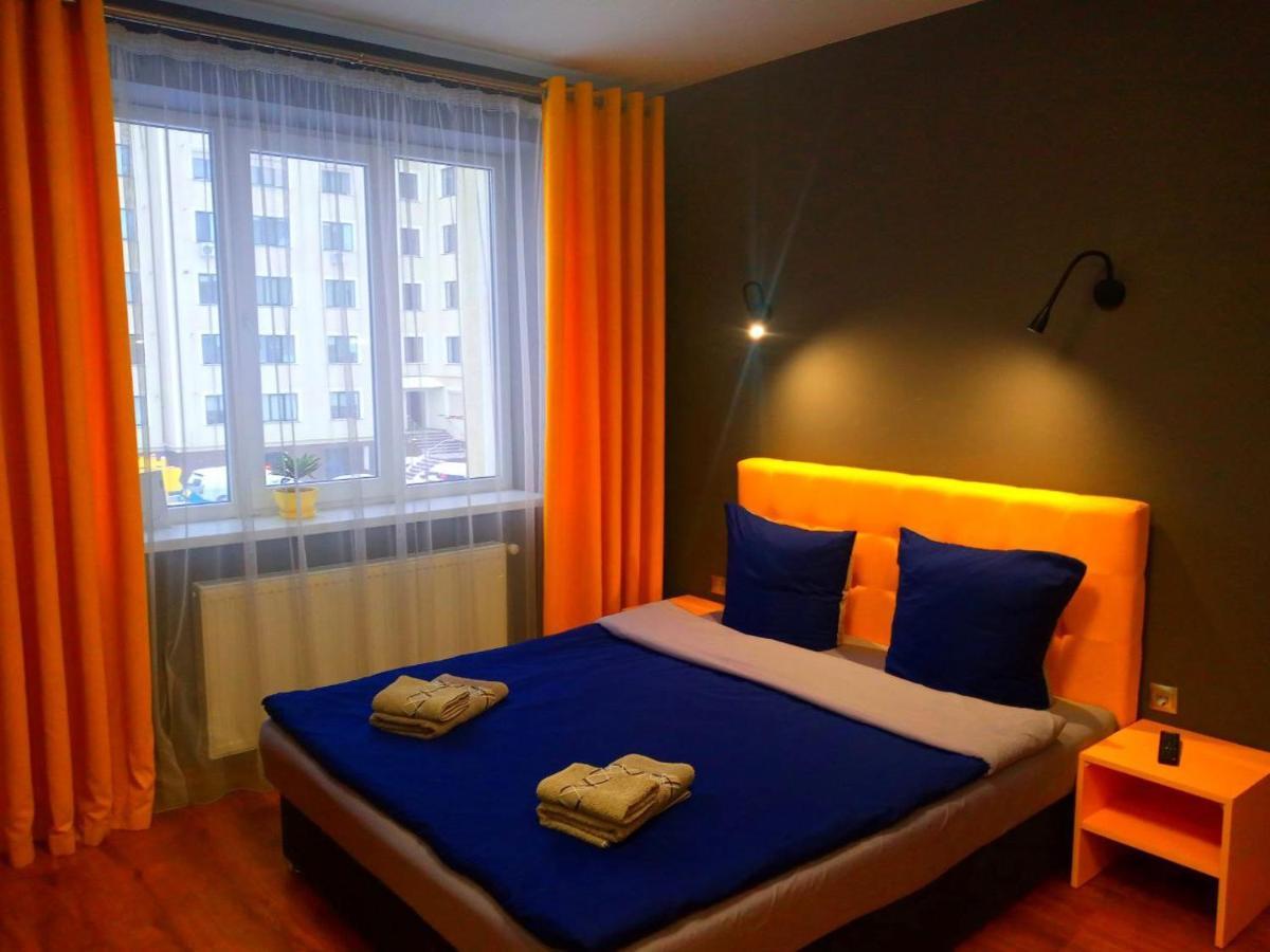 Нова Квартира В Центрі Міста Úzhgorod Exterior foto
